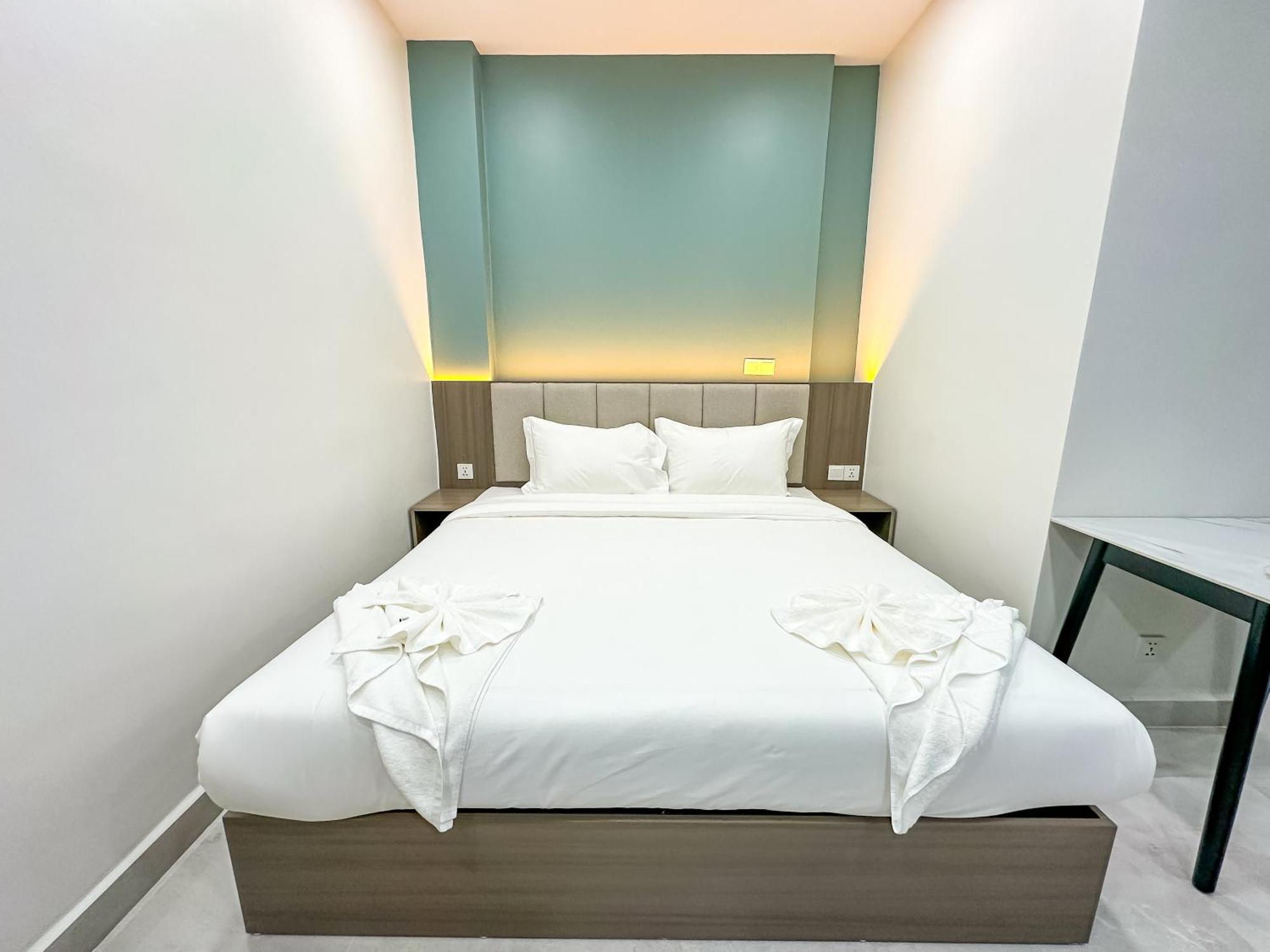C-Hotel シアヌークビル エクステリア 写真