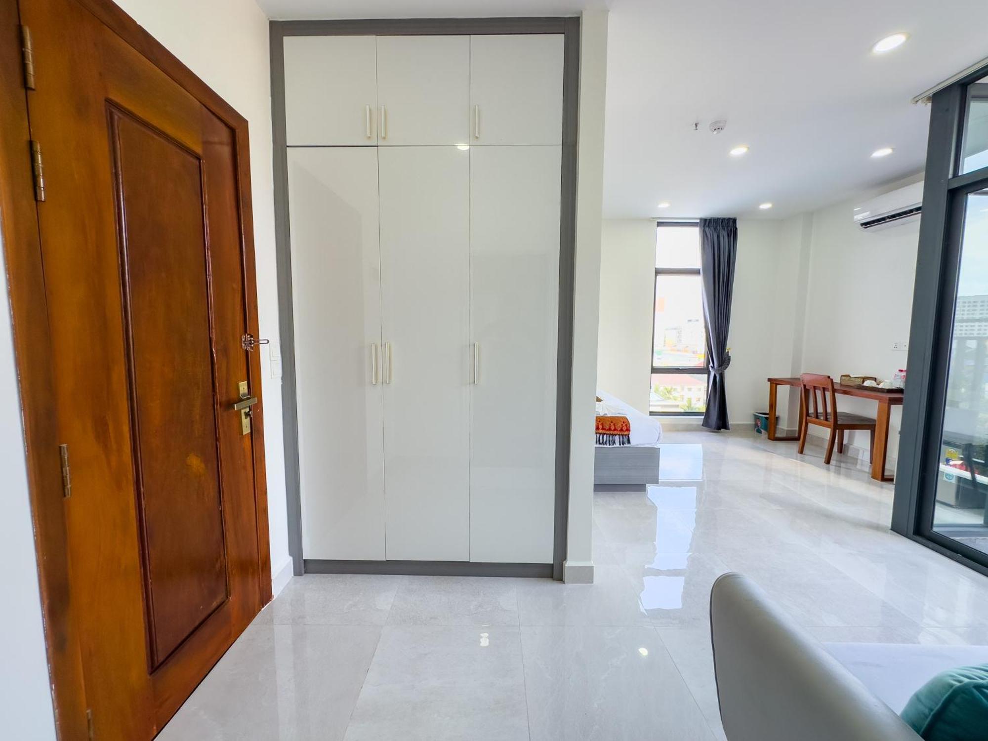 C-Hotel シアヌークビル エクステリア 写真