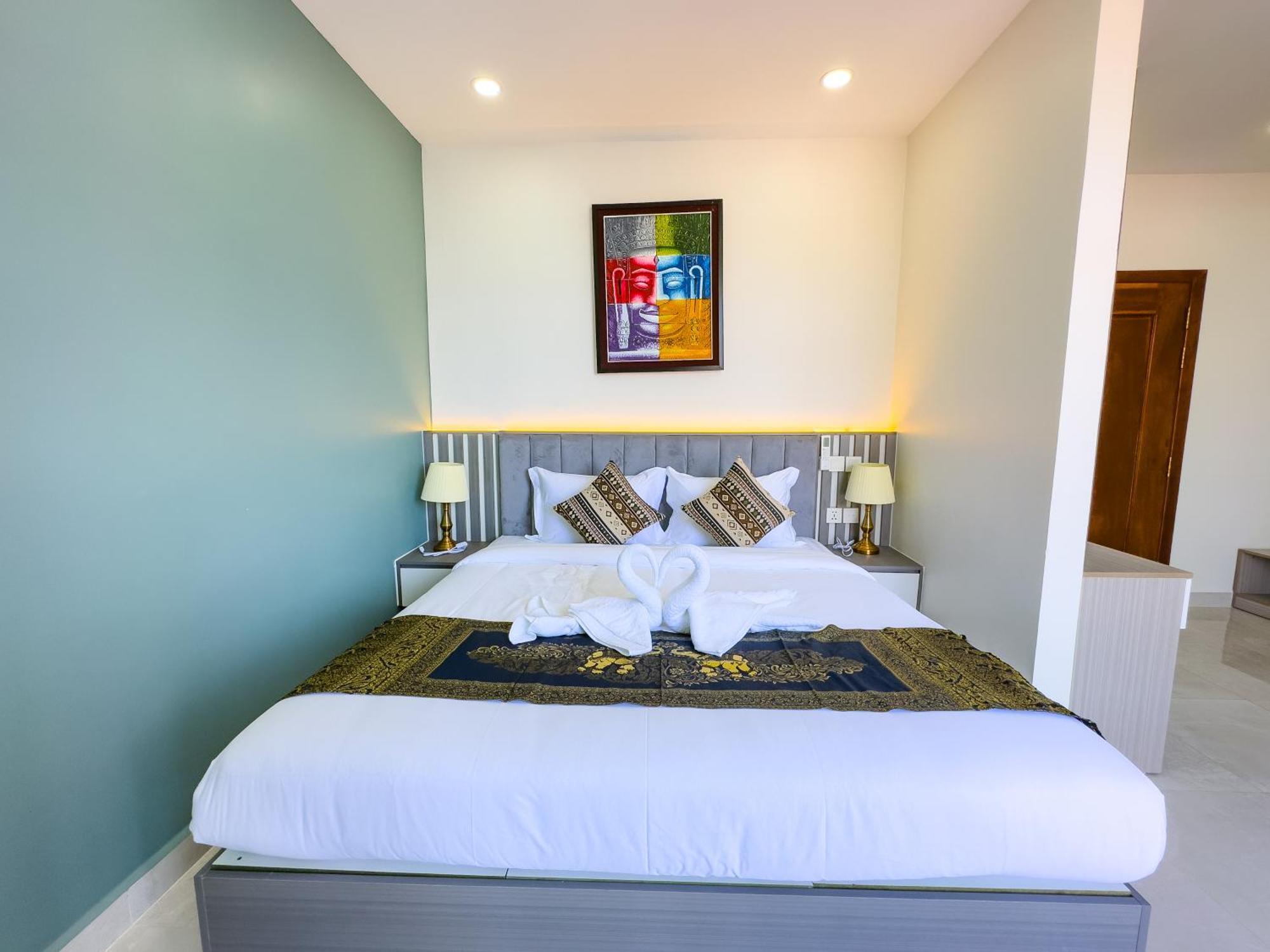 C-Hotel シアヌークビル エクステリア 写真