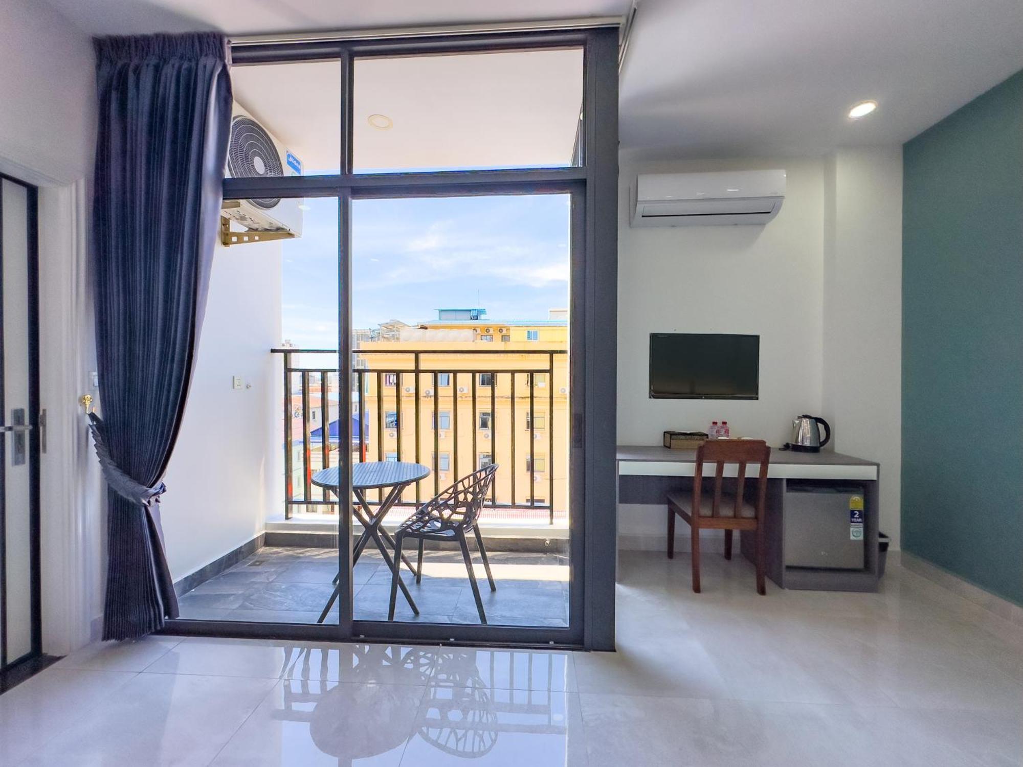 C-Hotel シアヌークビル エクステリア 写真