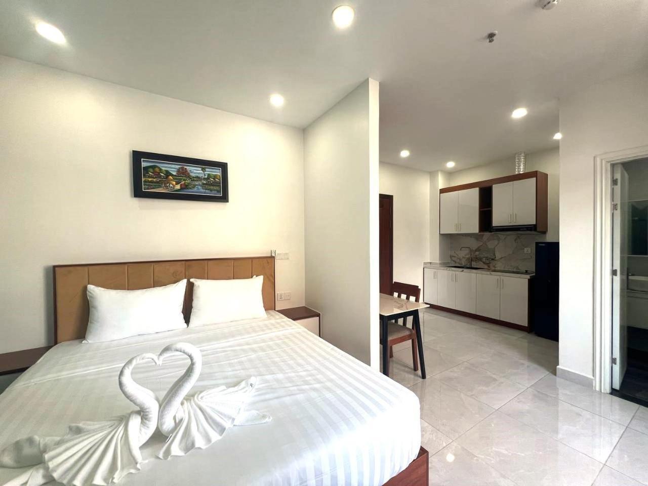 C-Hotel シアヌークビル エクステリア 写真